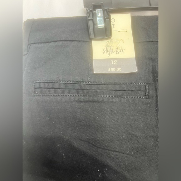NWT Women's Black mid rise modest chino shorts Size: 12 - Picture 8 of 13